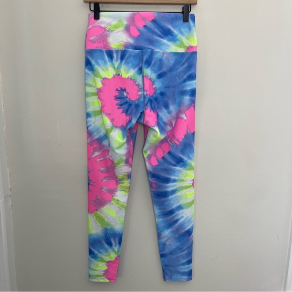 BEACH RIOT- Ayla Ribbed Blue Tie Dye Leggings - Picture 5 of 7
